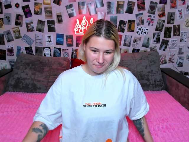 Ulya11Cutex live cam on BongaCams