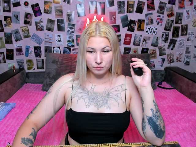 Ulya11Cutex live cam on BongaCams