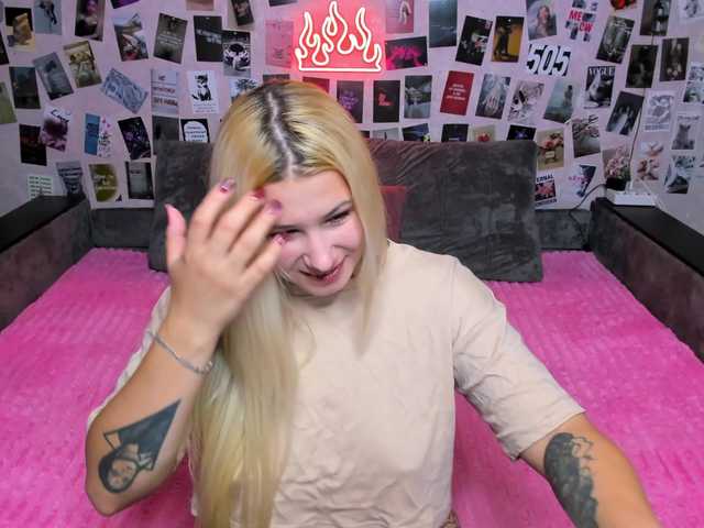 Ulya11Cutex live cam on BongaCams
