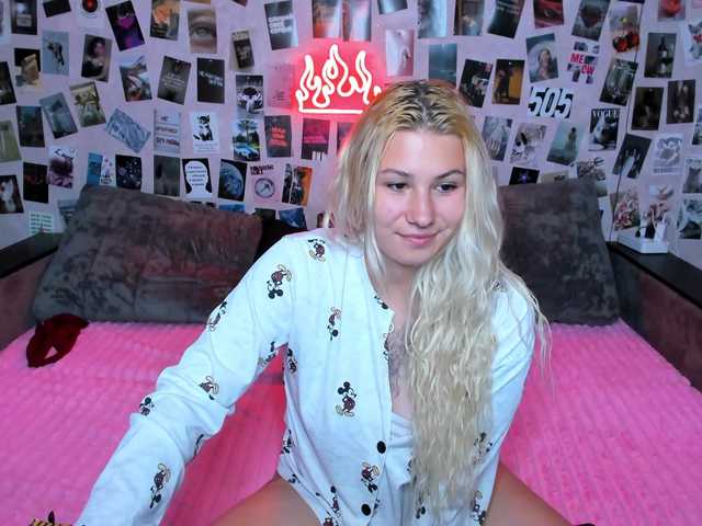 Ulya11Cutex live cam on BongaCams