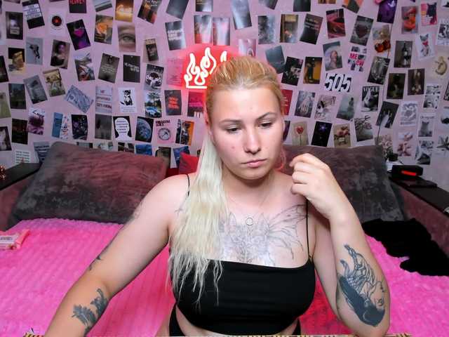 Ulya11Cutex live cam on BongaCams