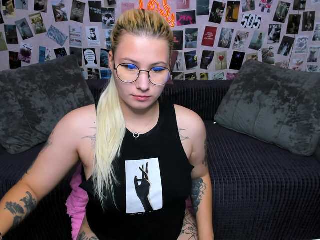 Ulya11Cutex live cam on BongaCams