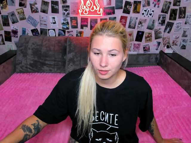Ulya11Cutex live cam on BongaCams