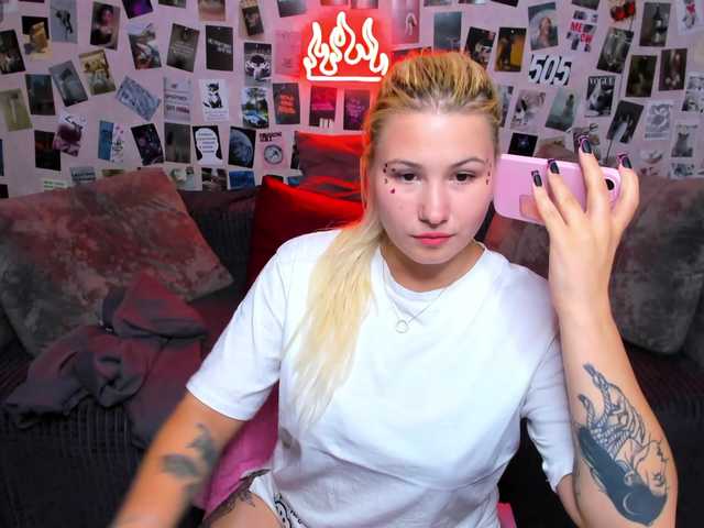 Ulya11Cutex live cam on BongaCams