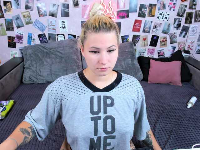 Ulya11Cutex live cam on BongaCams