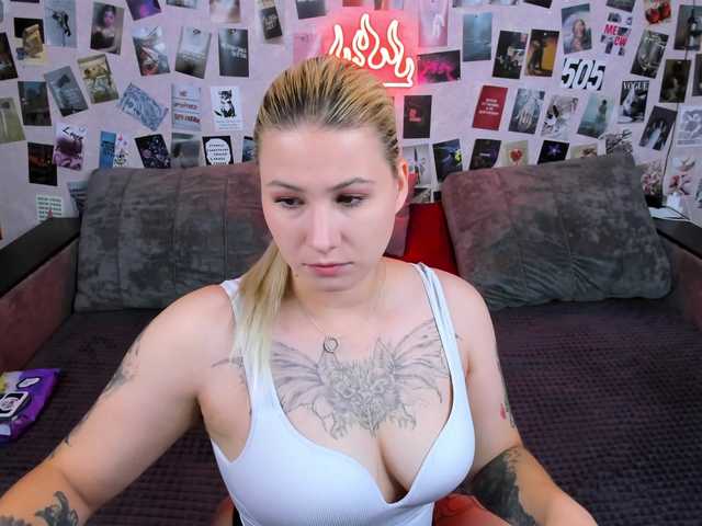 Ulya11Cutex live cam on BongaCams