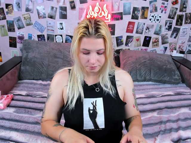 Ulya11Cutex live cam on BongaCams