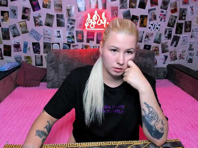 Ulya11Cutex live cam on BongaCams