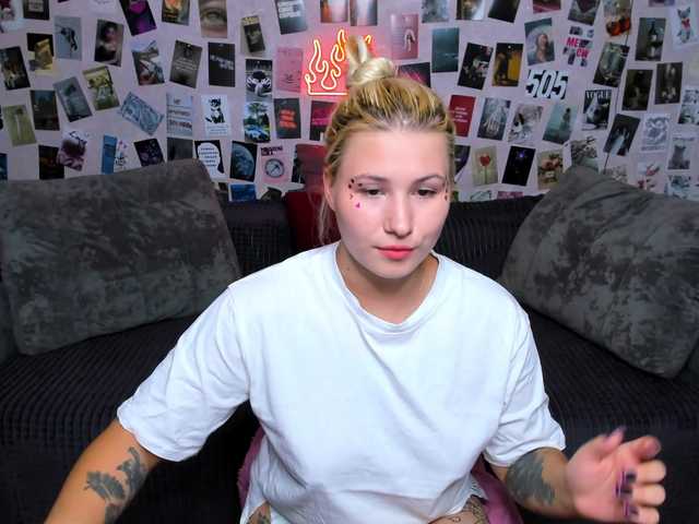 Ulya11Cutex live cam on BongaCams