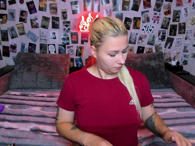 Ulya11Cutex live cam on BongaCams