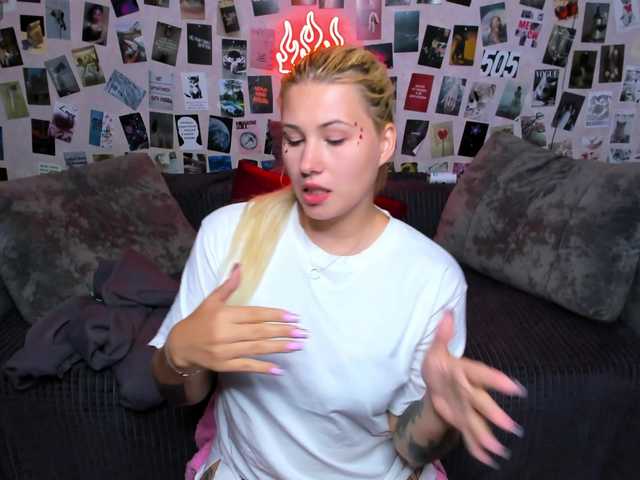 Ulya11Cutex live cam on BongaCams
