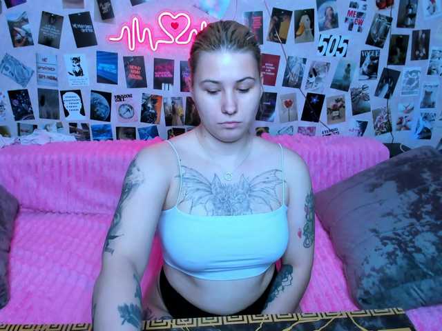 Ulya11Cutex's BongaCams show and profile