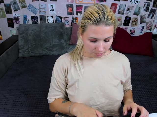 Ulya11Cutex live cam on BongaCams