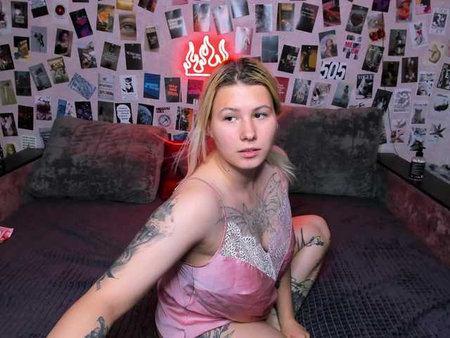 Ulya11Cutex live cam on BongaCams