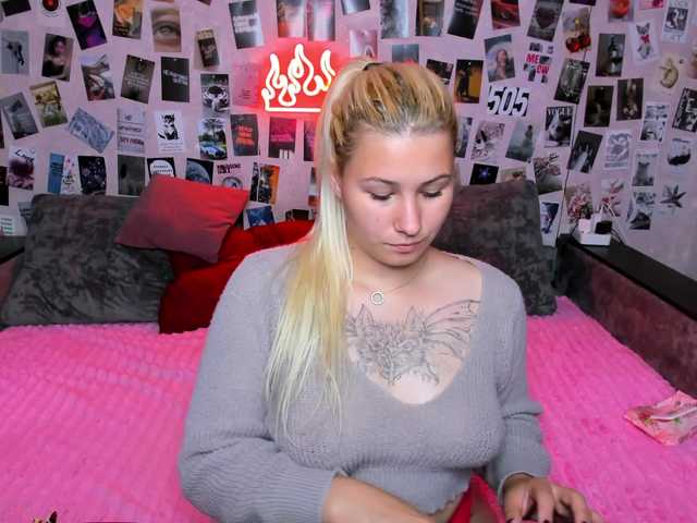 Ulya11Cutex live cam on BongaCams