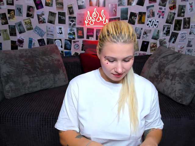 Ulya11Cutex live webcam show