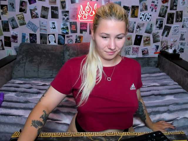 Ulya11Cutex live webcam show