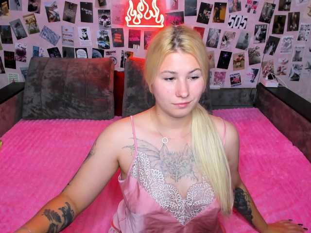 Ulya11Cutex live webcam show