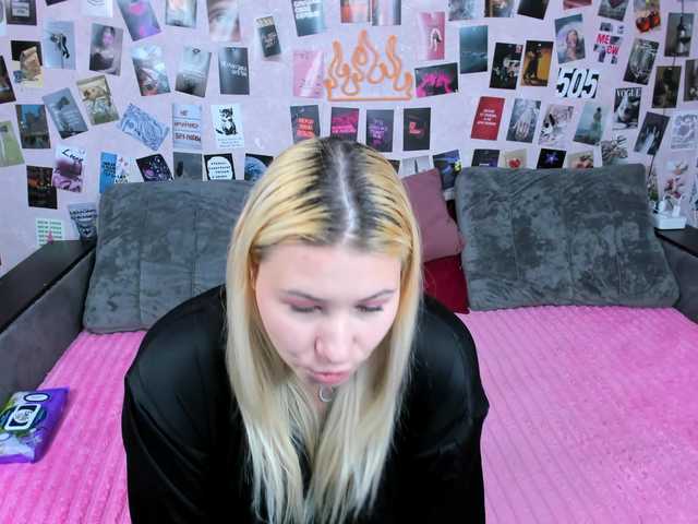 Ulya11Cutex live cam on BongaCams