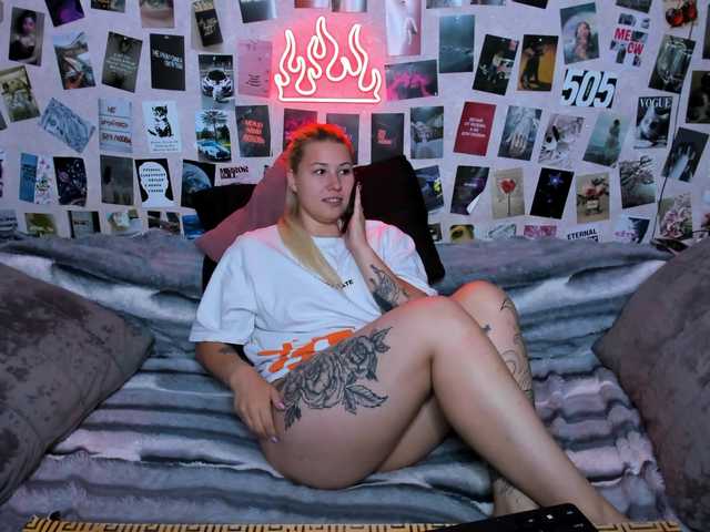Ulya11Cutex live cam on BongaCams