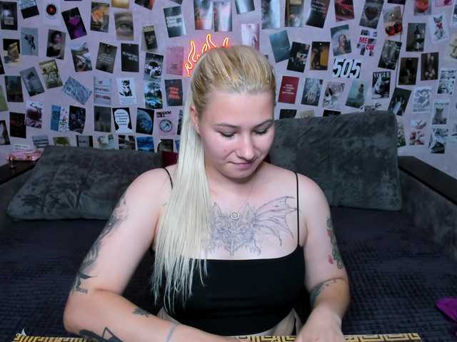 Ulya11Cutex live cam on BongaCams