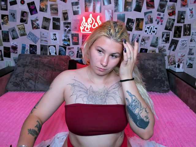Ulya11Cutex live cam on BongaCams