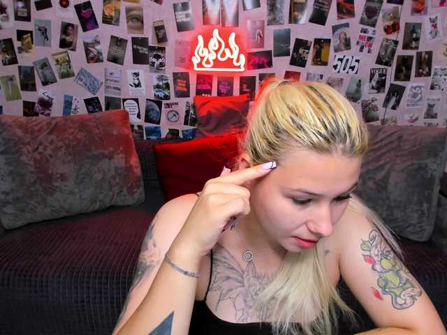 Ulya11Cutex live cam on BongaCams