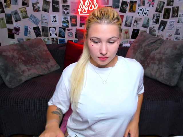 Ulya11Cutex live cam on BongaCams