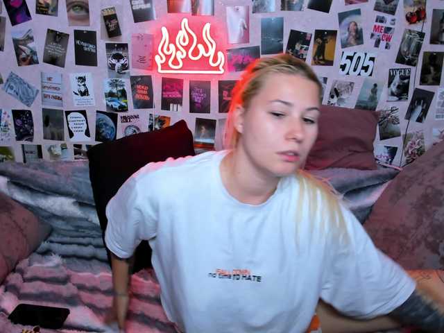 Ulya11Cutex live webcam show