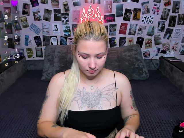 Ulya11Cutex live cam on BongaCams