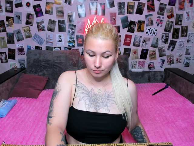 Ulya11Cutex live cam on BongaCams