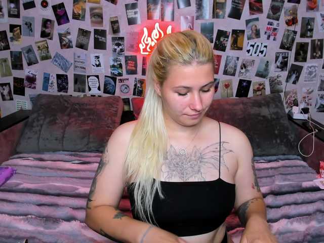 Ulya11Cutex live cam on BongaCams