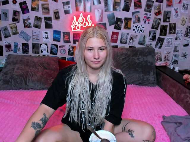 Ulya11Cutex live cam on BongaCams