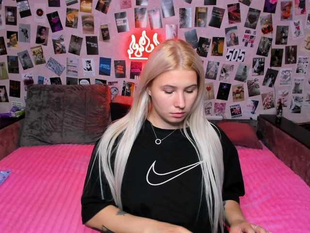Ulya11Cutex live cam on BongaCams