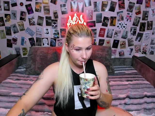 Ulya11Cutex live cam on BongaCams