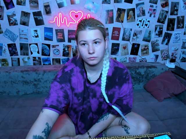 Ulya11Cutex's BongaCams show and profile