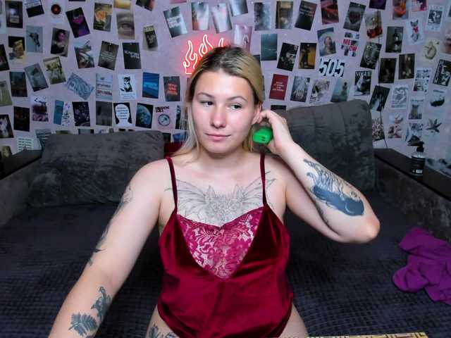 Ulya11Cutex live cam on BongaCams