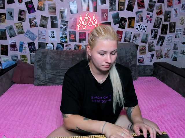 Ulya11Cutex live cam on BongaCams
