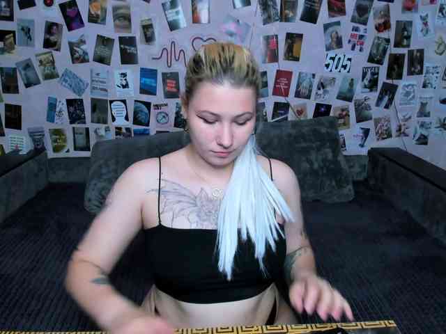 Ulya11Cutex Live Webcam on BongaCams