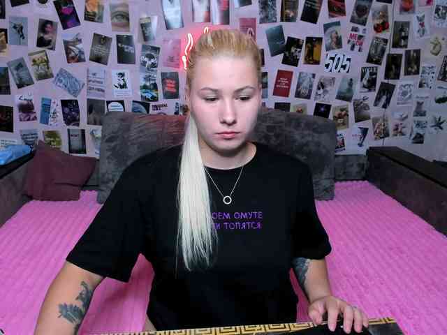 Ulya11Cutex webcam