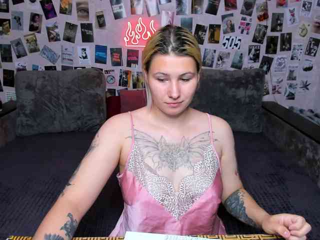 Ulya11Cutex webcam