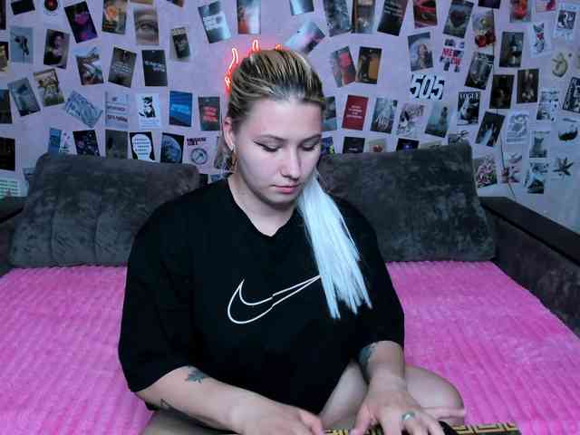 Ulya11Cutex webcam