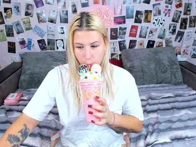 Ulya11Cutex webcam