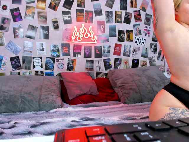 Ulya11Cutex webcam