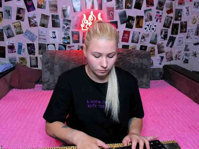 Ulya11Cutex webcam
