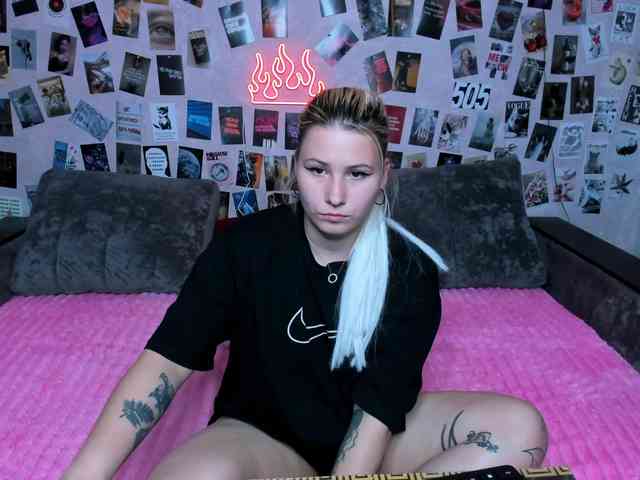Ulya11Cutex webcam