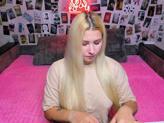 Ulya11Cutex webcam