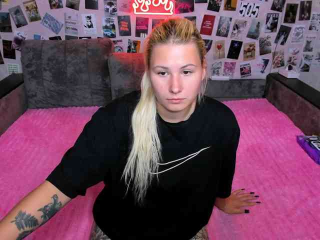 Ulya11Cutex webcam