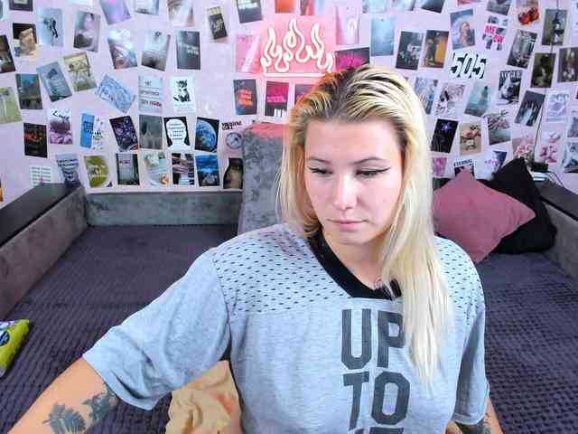 Ulya11Cutex webcam