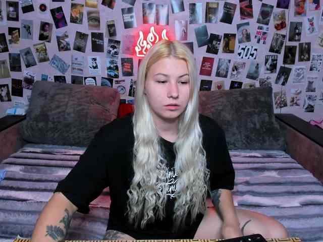 Ulya11Cutex webcam